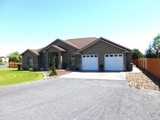 19705 Fairway Dr NW, Soap Lake, WA 98851