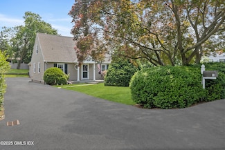 13 Riverside Ln, Riverside, CT 06878