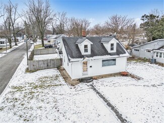 1015 Columbus St, Wabash, IN 46992