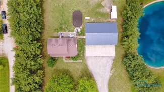 13914 Devils Hole Rd, Bowling Green, OH 43402