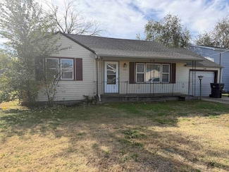 209 SW 7th St, Newton, KS 67114