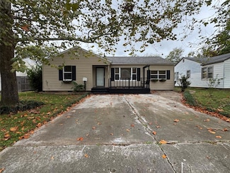 722 Maxwell St NW, Ardmore, OK 73401