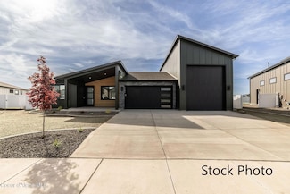 11506 N Clapton Ln, Rathdrum, ID 83858