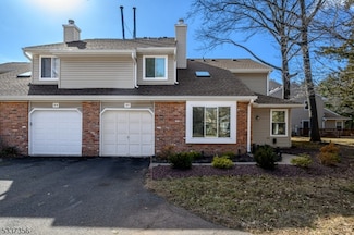 87 Driftwood Dr, Somerset, NJ 08873