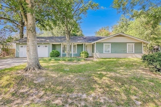 4438 W Edgar St, Orange, TX 77630