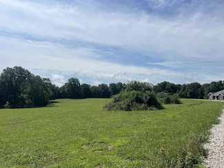 4 E Simon Blvd, Holts Summit, MO 65043