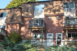 645 Robbins Ave Unit 56, Dracut, MA 01826