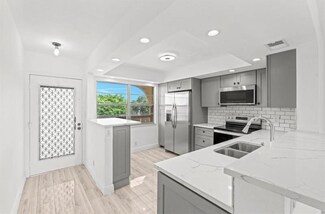 2304 Lucaya Ln Unit B4, Coconut Creek, FL 33066