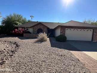 1237 N Kenneth Place, Chandler, AZ 85226