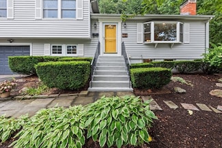 12 Bryant Rd, Framingham, MA 01701