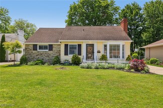 20329 Marian Ln, Rocky River, OH 44116