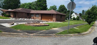 206 S Mark Ct, Carbondale, IL 62901