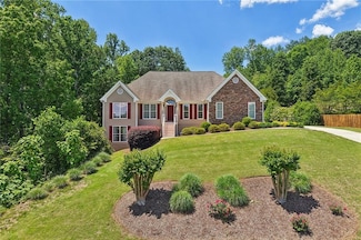 5550 River Valley Way, Flowery Branch, GA 30542
