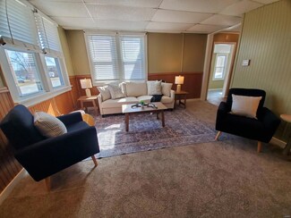 311 Main St, La Grange, MO 63448