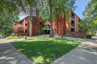 107 N Elm St Unit 109, Champaign, IL 61820
