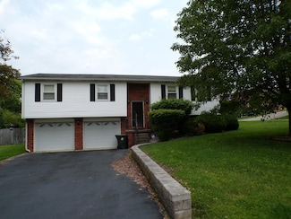 706 Allf Ln, London, KY 40741