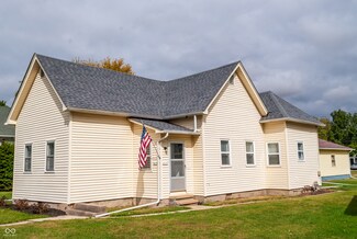 823 N Independence St, Tipton, IN 46072
