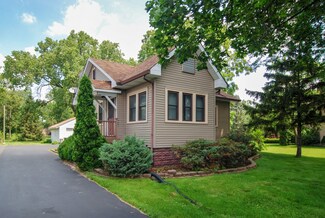 9840 W 58th St, Countryside, IL 60525