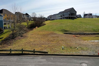 25 Berkshire Dr, Cheat Lake, WV 26508