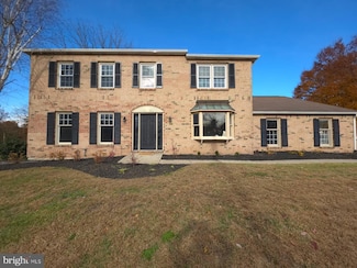 15 Thomas Ln, Gilbertsville, PA 19525
