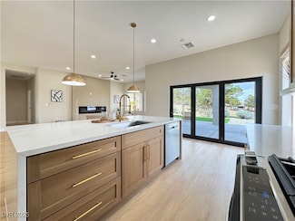 10412 Button Willow Dr, Las Vegas, NV 89134