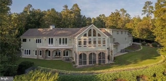 3535 Meadow Rd, Sandston, VA 23150