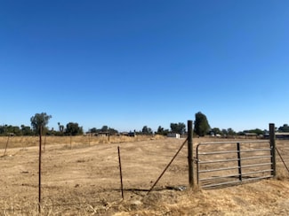1 Sharon Blvd, Madera, CA 93638