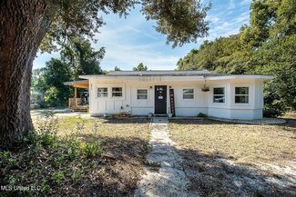 211 28th St, Gulfport, MS 39507