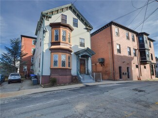 3 Ames St Unit 2, Providence, RI 02909