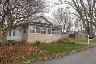 2416 S Broadview Dr, Bloomington, IN 47403