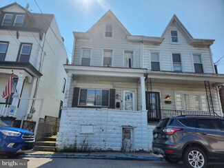 1805 W Norwegian St, Pottsville, PA 17901