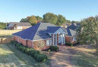 204 Piccadilly, Batesville, MS 38606