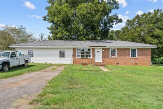 117 Walnut St, Central, SC 29630
