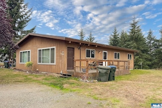 3908 Fairmount Ave, Port Angeles, WA 98363