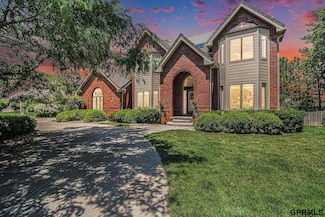 13624 Parker Cir, Omaha, NE 68154