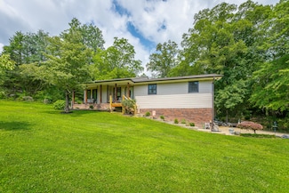2207 Driftwood Rd, Soddy Daisy, TN 37379