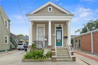 720 Lafayette St, Gretna, LA 70053