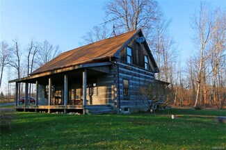 724 Genesee Rd, Arcade, NY 14009