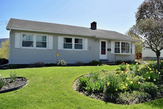2 Dartmouth St, Rutland, VT 05701