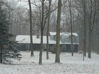 26427 Irish Rd, Wellington, OH 44090