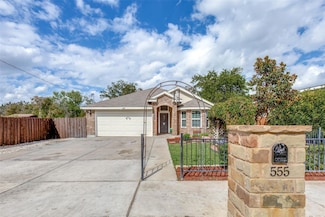 555 E 20th St, Georgetown, TX 78626