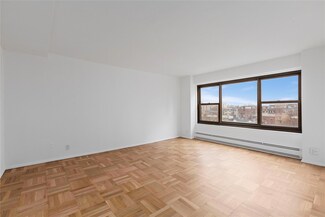 21-80 33rd Rd Unit 7D, Astoria, NY 11106