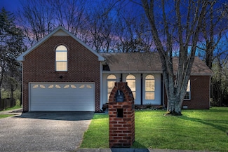 1213 Brockton Ct, Gallatin, TN 37066