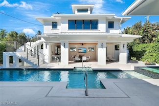 739 5th Ave N, Naples, FL 34102