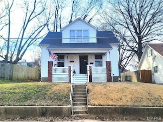 305 Williams St, Washington, MO 63090