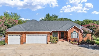 2200 Marina Rd, Russellville, AR 72802