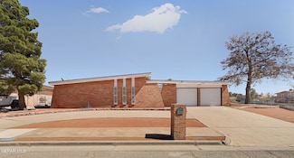1534 Monte Sanders Ln, El Paso, TX 79935