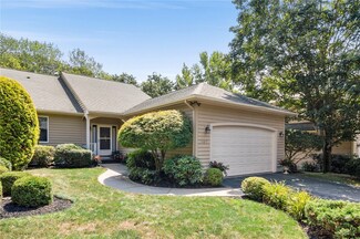 149 Pine Glen Dr, East Greenwich, RI 02818