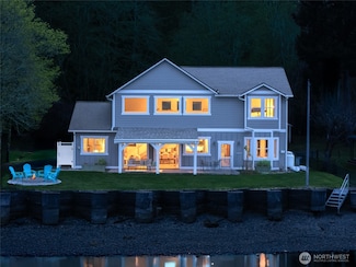 62 E North Bay Rd, Allyn, WA 98524