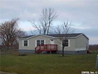 20511 Pine Ave, La Fargeville, NY 13656